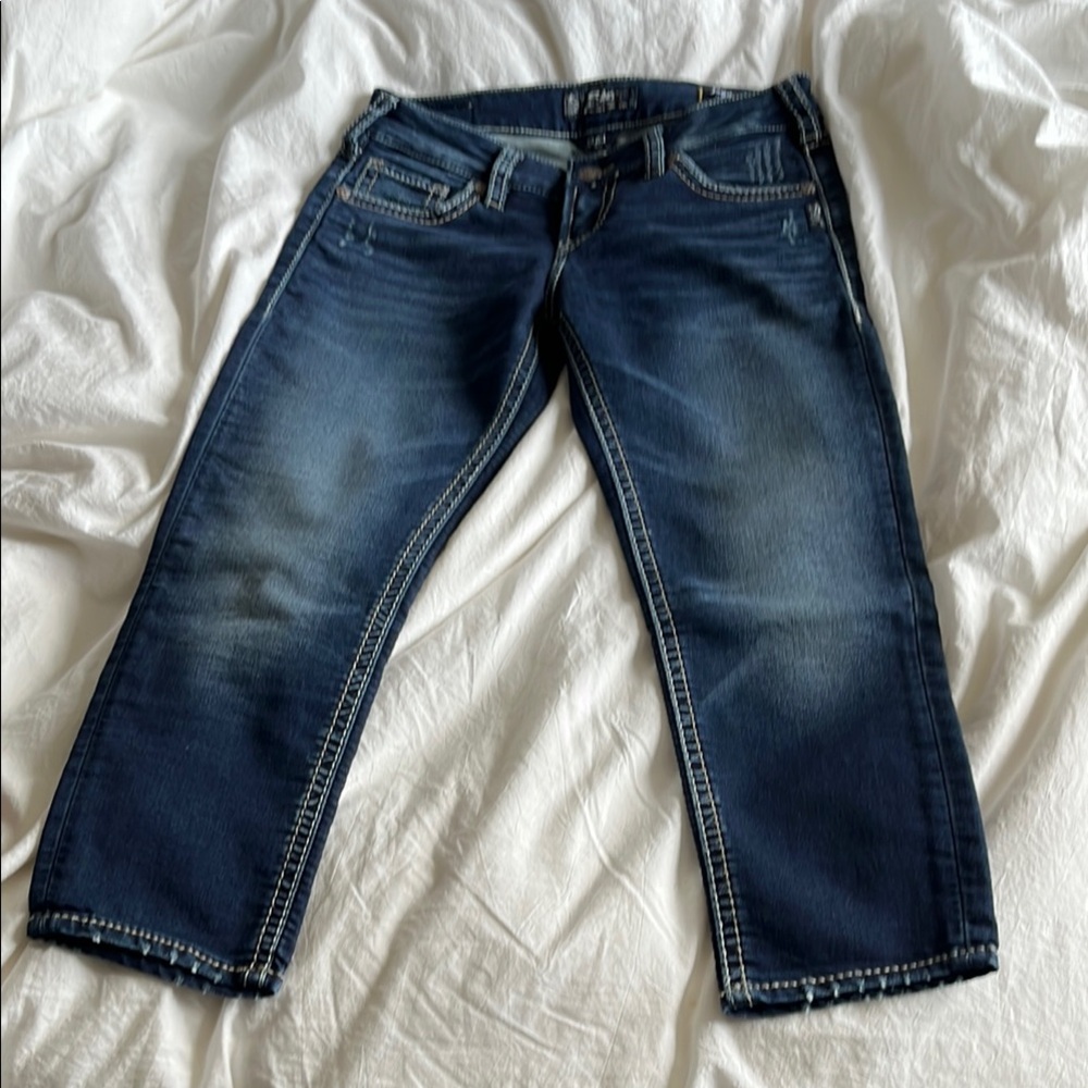 Silver Suki Mid-rise Capri jeans